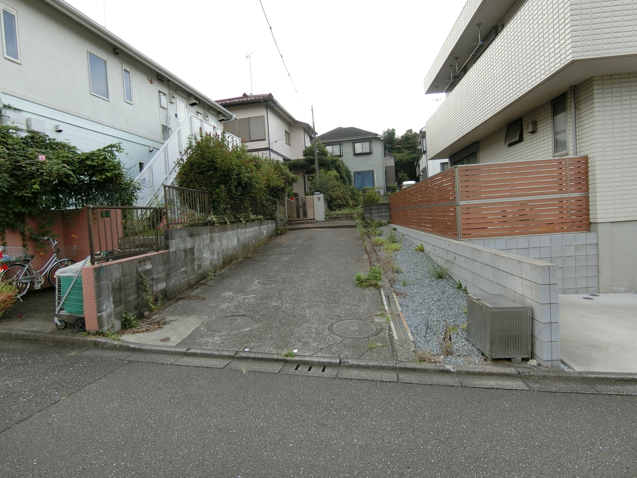 前面道路含む現地写真(2026年9月撮影)